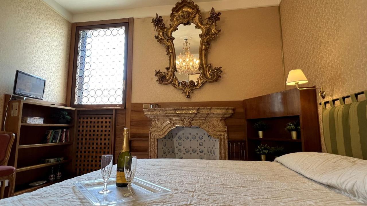 Residence Grand Canal Panorama Venesia Bagian luar foto